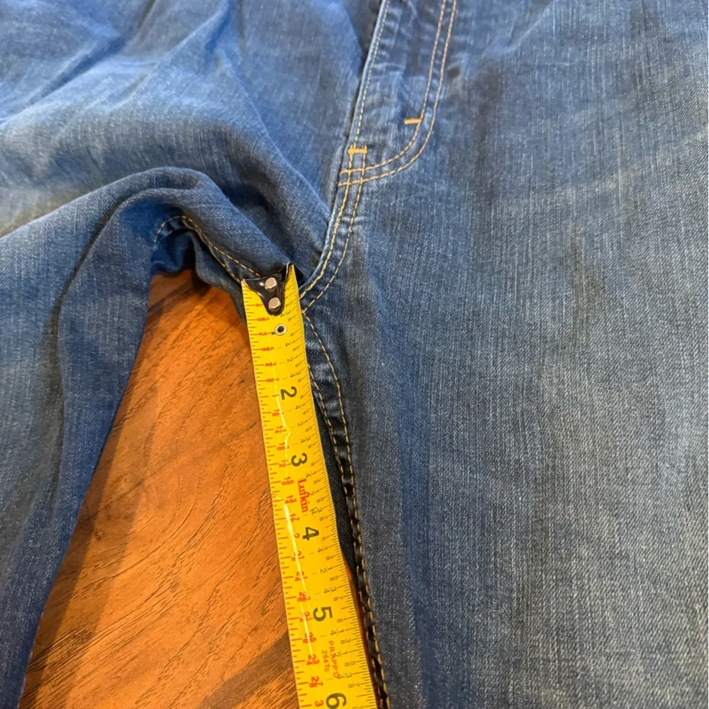 Levis 502 jeans mens measure 44x30 (tag 46x34) blue Tapered Fit stretch comfort